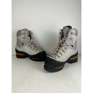 Scarpa summit boots women’s size 7 1/2 gorpcore hiking boots gortex